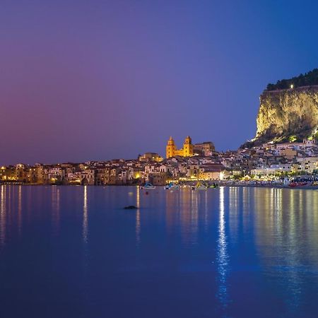 Molo Sea View Apartment Cefalù Eksteriør billede