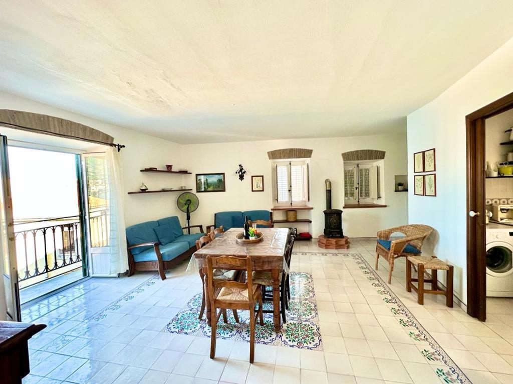 Molo Sea View Apartment Cefalù Eksteriør billede